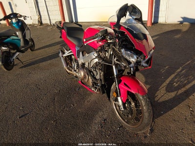 2015 HONDA VFR800 F