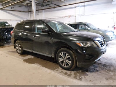 2018 Nissan Pathfinder S