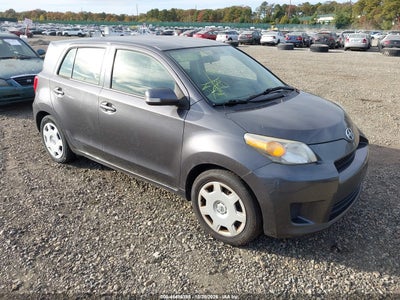 2013 TOYOTA SCION XD