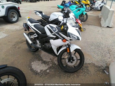 MLHJC392885100814 HONDA CBR125R Photo 1