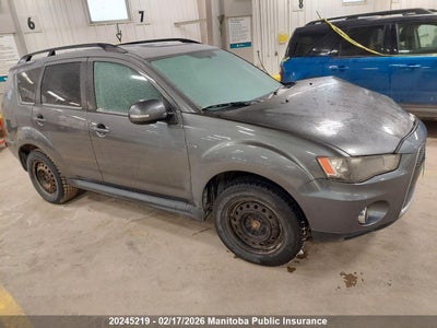 JA4JT3AX6BU609043 MITSUBISHI OUTLANDER Photo 1