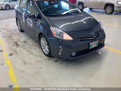 JTDZN3EU8C3043106 TOYOTA PRIUS V Photo 1