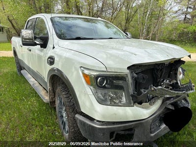 NISSAN TITAN XD PLATINUM CREW CAB 2016. Lot# 20258929. VIN 1N6BA1F47GN500849. Photo 1