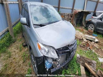 TOYOTA SIENNA V6 2019. Lot# 20259772. VIN 5TDZZ3DCXKS005354. Photo 1