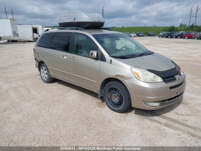 TOYOTA SIENNA 2004. Lot# 20262613. VIN 5TDZA23C54S005803. Photo 1