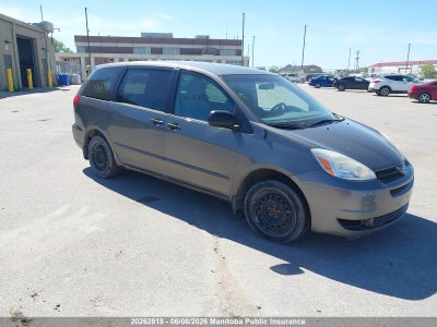 TOYOTA SIENNA CE V6 2004. Lot# 20262818. VIN 5TDZA29C34S012305. Photo 1