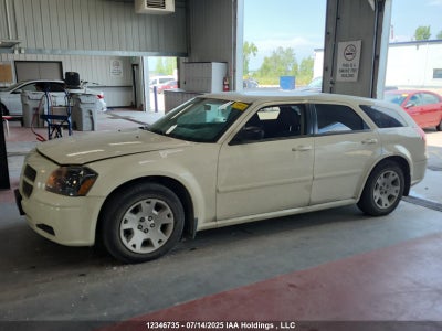 2D4FV48T05H604655 DODGE MAGNUM Photo 1