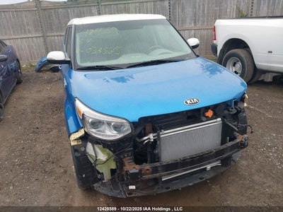 KNDJX3AE3J7033885 KIA SOUL EV Photo 1