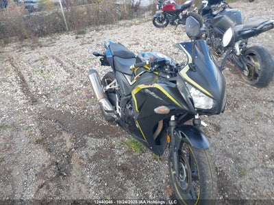 MLHNC516XF5100757 HONDA CBR300 Photo 1