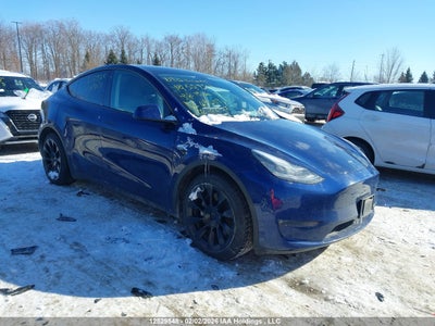 7SAYGDEE0NF484094 TESLA MODEL Y Photo 1