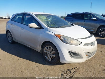 KMHD25LE8DU123913 HYUNDAI ELANTRA GT Photo 1