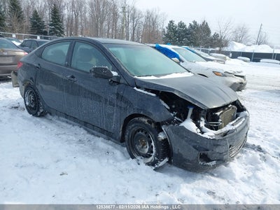 KMHCT4AE2HU229303 HYUNDAI ACCENT Photo 1