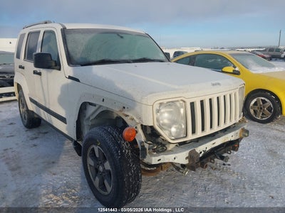 1J8GN28K38W141437 JEEP LIBERTY Photo 1