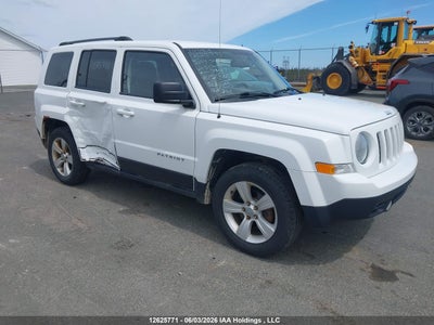 1C4NJRAB1ED513040 2014 Jeep Liberty (patriot) 2.4 Sport/north White