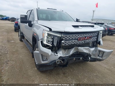 1GT49WEYXPF238504 2023 Gmc SIERRA 6.6 K3500 Denali silver