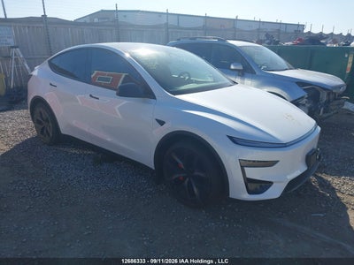 2026 TESLA MODEL Y