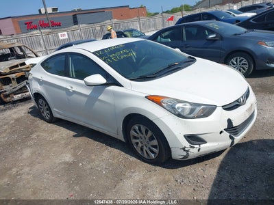 2013 HYUNDAI ELANTRA