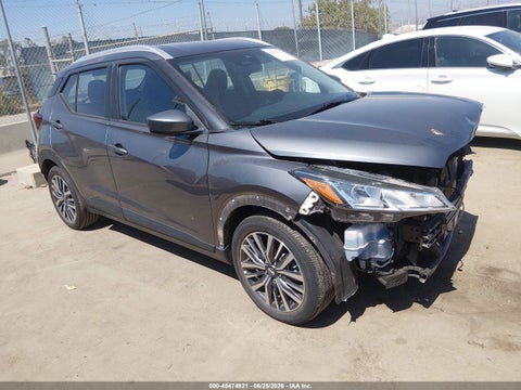2021 Nissan Kicks SV Xtronic CVT