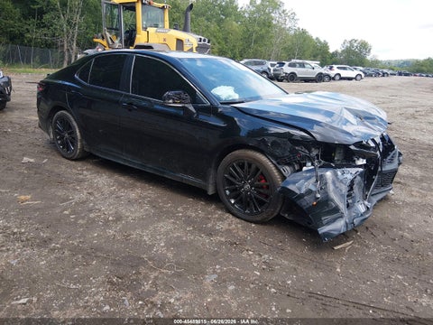 2023 Toyota Camry SE Night Shade/SE