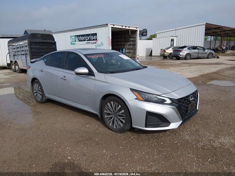 2023 Nissan Altima SV FWD