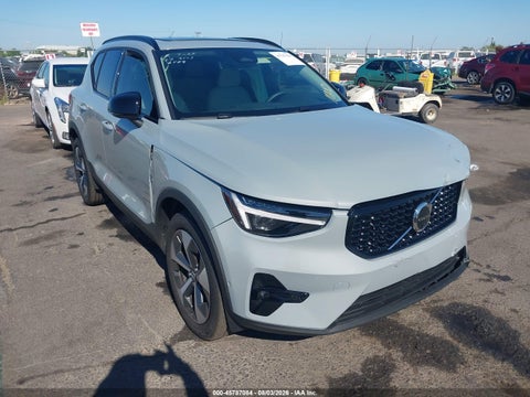 2026 Volvo XC40 Plus, B5 AWD GAS (Mild Hybrid), Dark