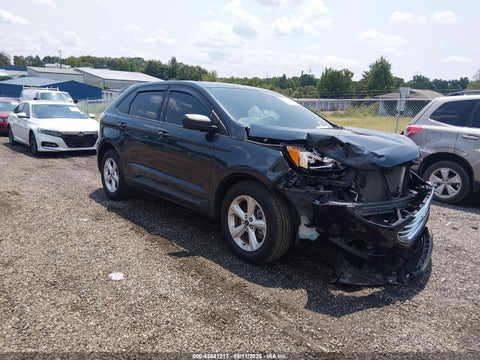 2022 Ford Edge SE
