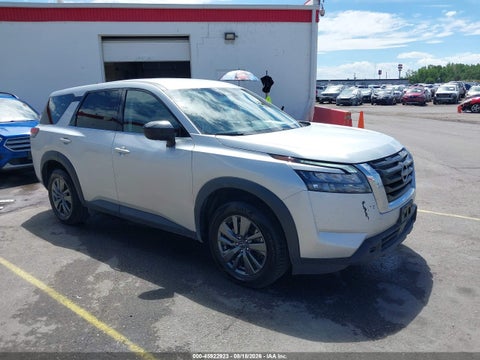 2024 Nissan Pathfinder S 4WD