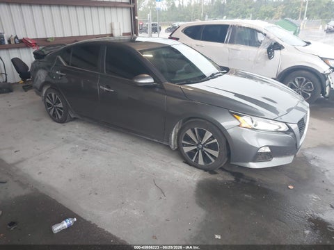 2022 Nissan Altima SV FWD