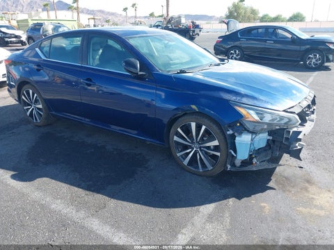 2021 Nissan Altima SR FWD