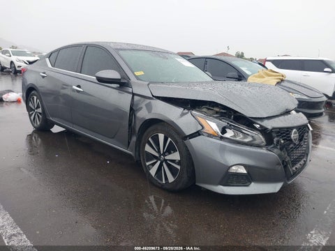 2022 Nissan Altima SV FWD