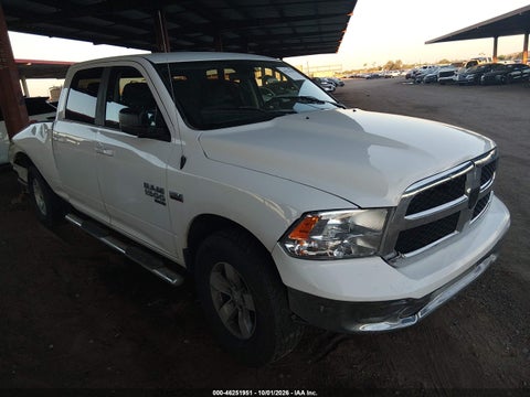 2019 Ram 1500 SLT 4X4 6'4 BOX