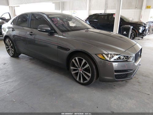 2017 Jaguar Xe 25T Prestige