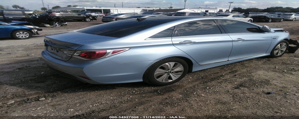 KMHEC4A40FA132096 2015 HYUNDAI SONATA photo no. 4