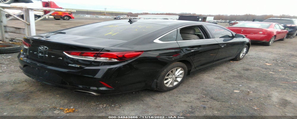 5NPE24AF5KH732060 2019 HYUNDAI SONATA photo no. 4