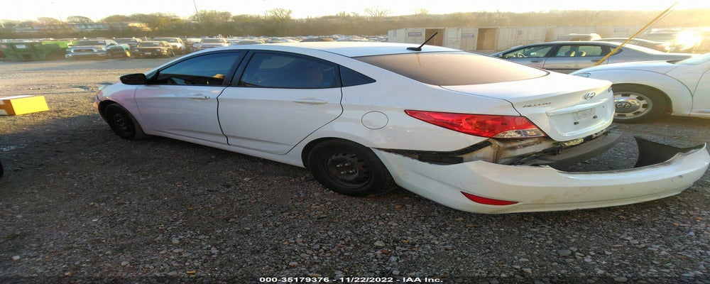 KMHCT4AE7EU688886 2014 HYUNDAI ACCENT photo no. 3