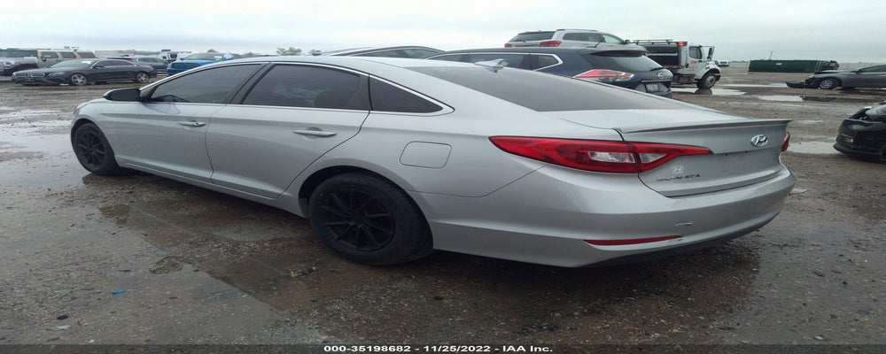 5NPE24AF2FH235070 2015 HYUNDAI SONATA photo no. 3