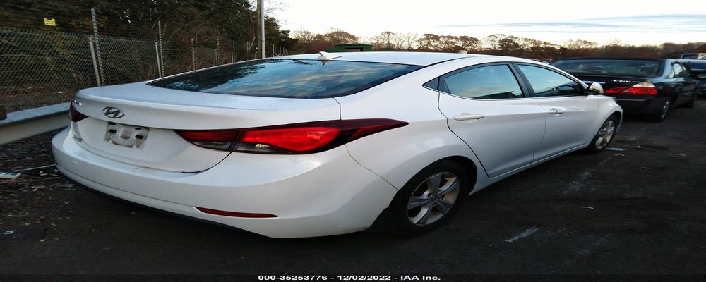5NPDH4AEXGH796071 2016 HYUNDAI ELANTRA photo no. 4