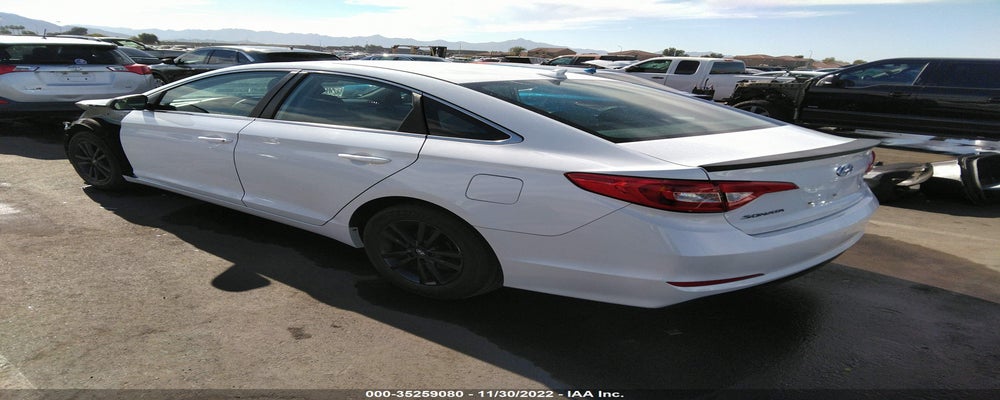 5NPE24AF4FH124827 2015 HYUNDAI SONATA photo no. 3
