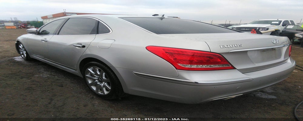 KMHGH4JF7BU031075 2011 HYUNDAI EQUUS photo no. 3