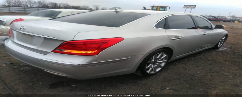 KMHGH4JF7BU031075 2011 HYUNDAI EQUUS photo no. 4