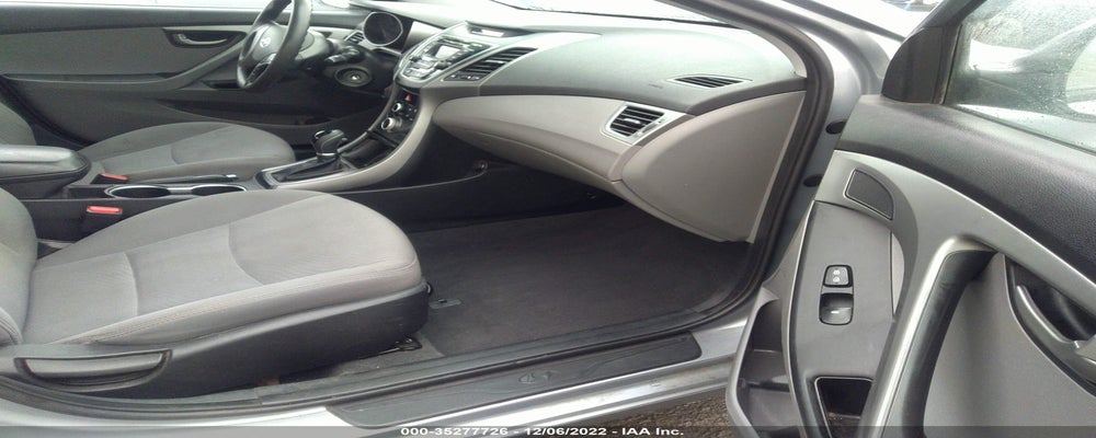 5NPDH4AE1GH709027 2016 HYUNDAI ELANTRA photo no. 5