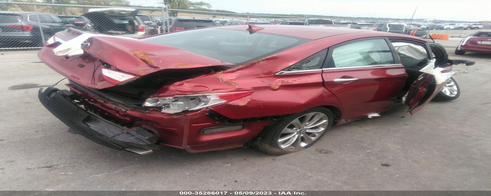 5NPEC4AC0BH039612 2011 HYUNDAI SONATA photo no. 4
