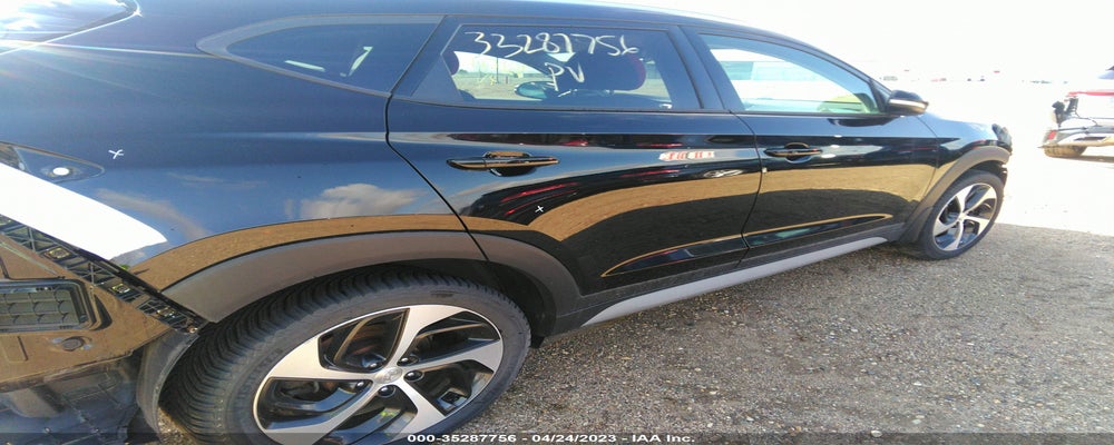 KM8J3CA21HU469126 2017 HYUNDAI TUCSON photo no. 4