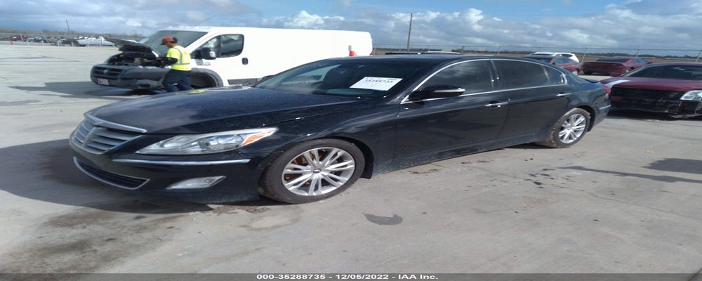 KMHGC4DD9DU257355 2013 HYUNDAI GENESIS photo no. 2