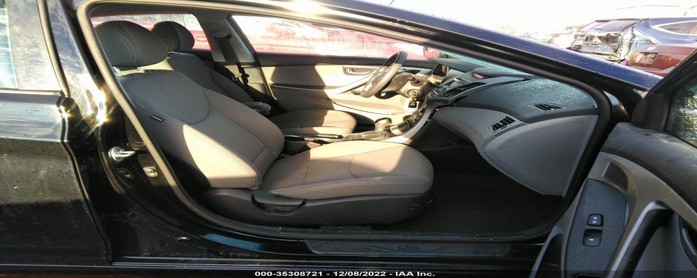 KMHDH4AE7GU618636 2016 HYUNDAI ELANTRA photo no. 5