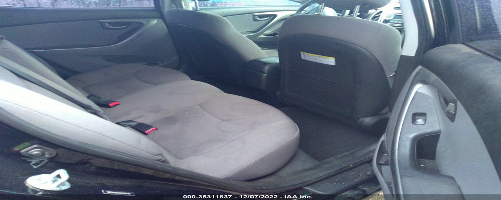 5NPDH4AE1GH760740 2016 HYUNDAI ELANTRA photo no. 8