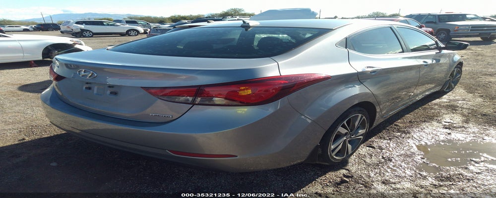 5NPDH4AE1FH596565 2015 HYUNDAI ELANTRA photo no. 4