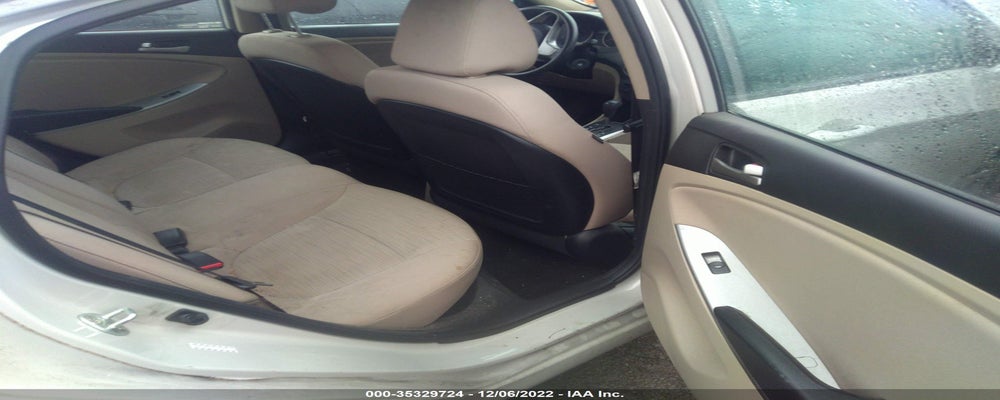 KMHCT4AE3GU028542 2016 HYUNDAI ACCENT photo no. 8