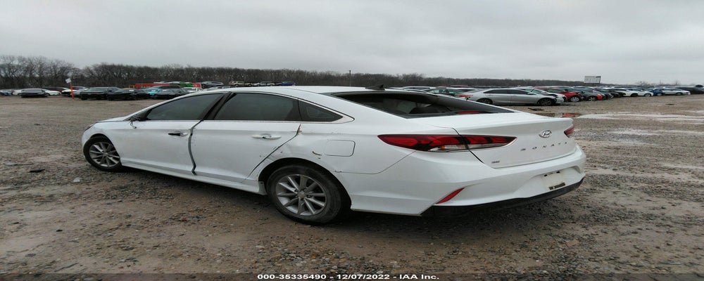 5NPE24AF0JH665740 2018 HYUNDAI SONATA photo no. 3