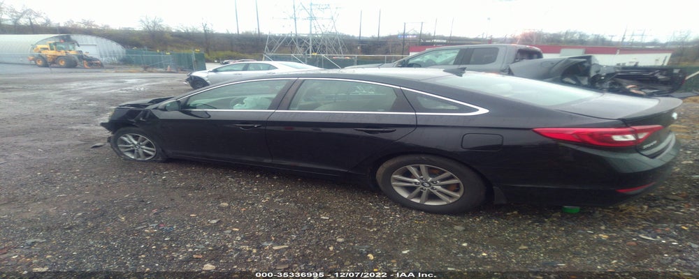 5NPE24AF2FH211092 2015 HYUNDAI SONATA photo no. 3